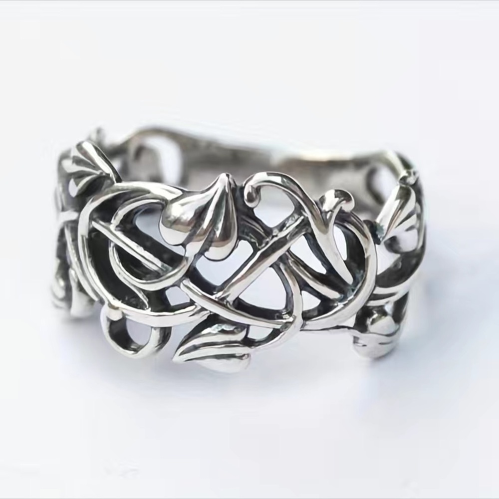 HOLLOW OUT BRANCH BAND RING
